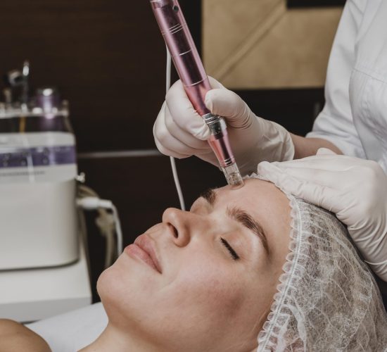 woman-wellness-center-having-cosmetic-treatment woman-wellness-center-having-cosmetic-treatment